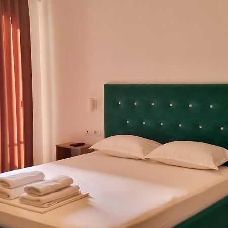 Arte Apartment Sarande Luaran gambar