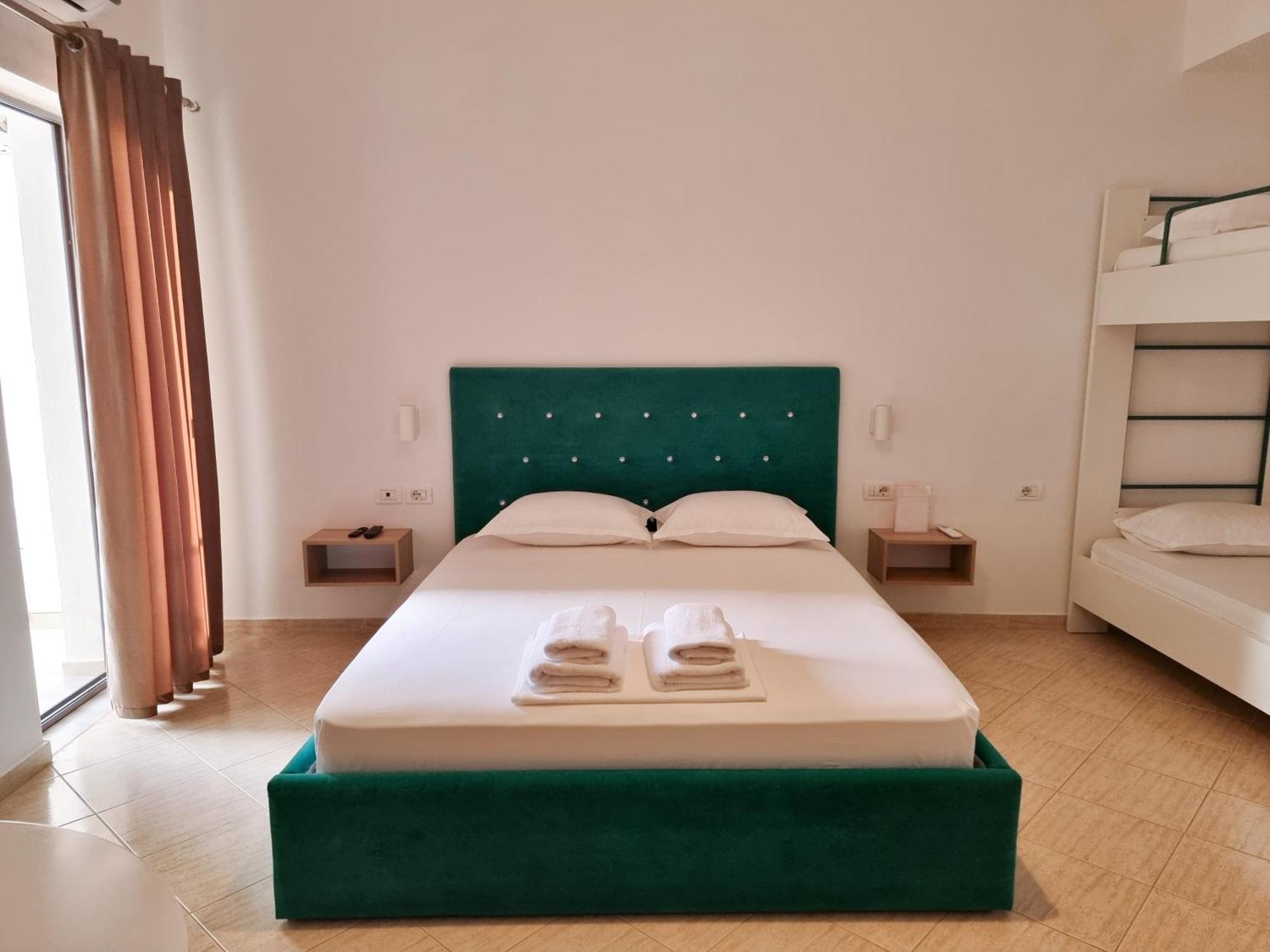 Arte Apartment Sarande Luaran gambar